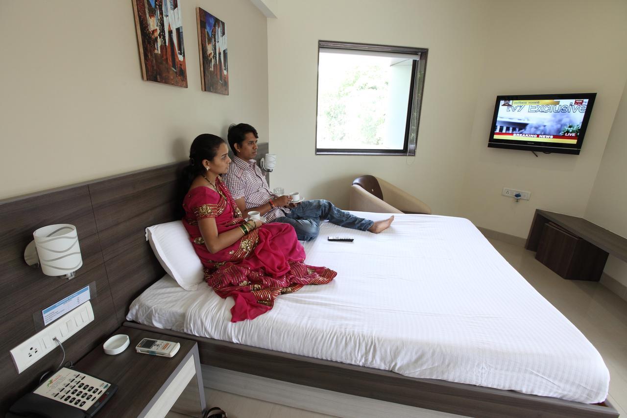 Motel Visava Mahad Bilik gambar
