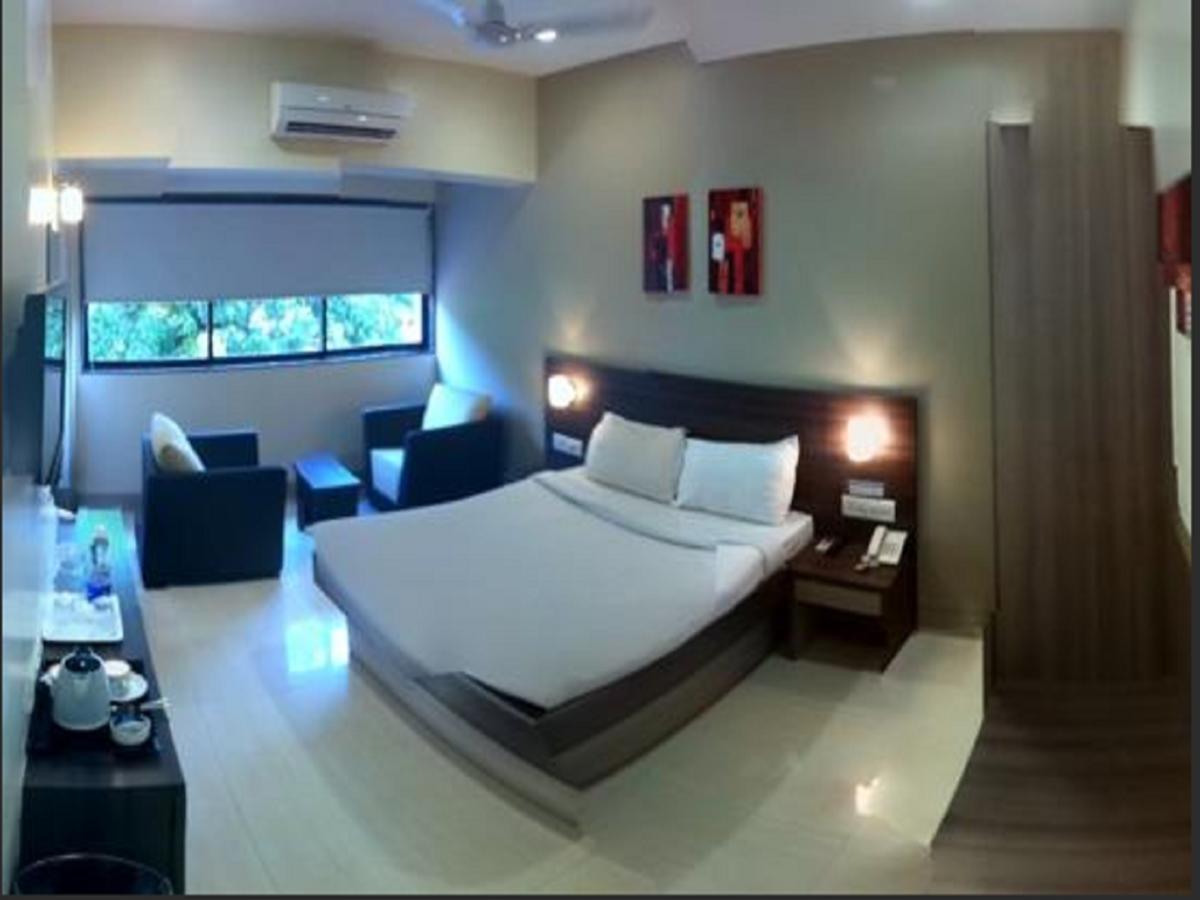 Motel Visava Mahad Bilik gambar